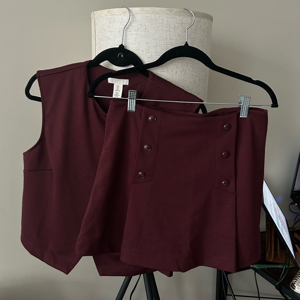 Burgundy Sleeveless Buttoned Vest & Skort